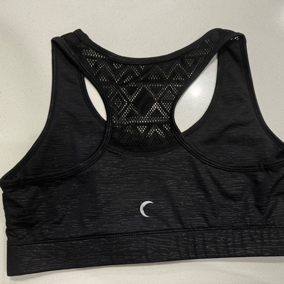 Medium Zyia Bra like new - Picture 2 of 3